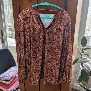 Velvet Brown Patterned Women's Blouse With Puff Sleeves, Button Detail